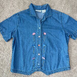 Basic Editions Shirt Womens M Blue Denim Cottagecore Floral Embroidered Vintage